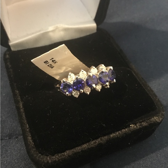 Vintage NWT 1.35 TCW 14K Natural Tanzanite & Diamond Ring - Picture 6 of 16